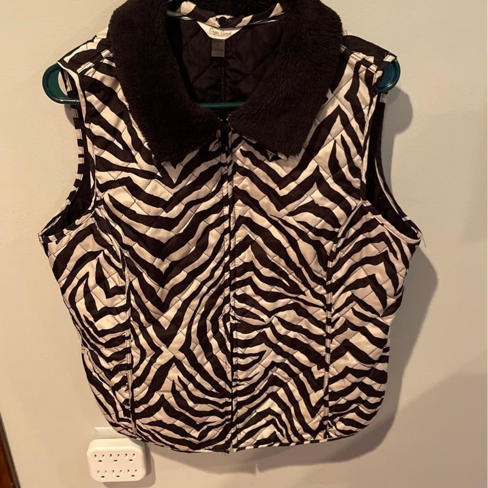 Zebra Quilted Full Zip Vest